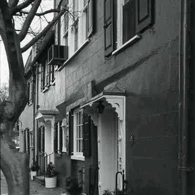 17 Chalmers Street (Pink House) / 17½ Chalmers Street