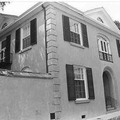 19 Church Street (George Williams Coach House)