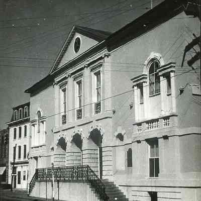 Old Exchange Building (122 East Bay Street)