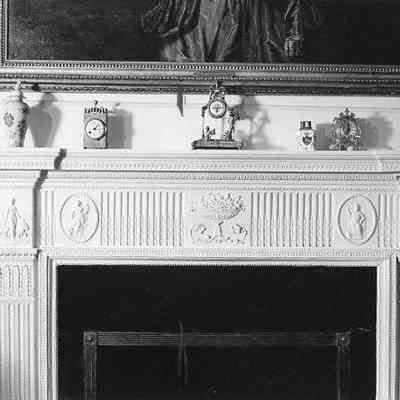 Mantel, 59 Church Street (Thomas Rose House)