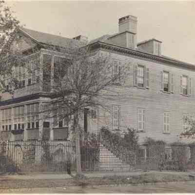 8 South Battery (Col. William Washington House)