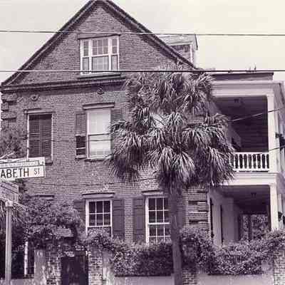 14 Elizabeth Street (Sarah Rutledge Hort House)