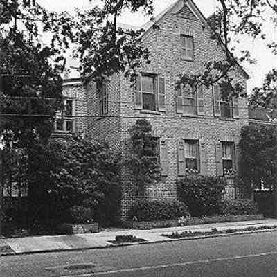 84 South Battery (Harriett Porcher Simons House)