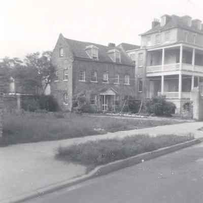 42 Laurens Street