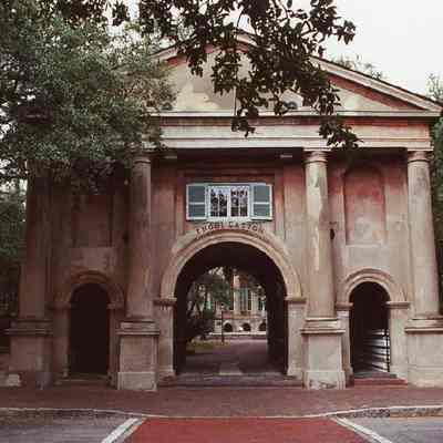 Porter's Lodge / Rancolph Hall (66 George Street)