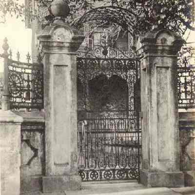 14 Green Street (Knox-Lesesne House)