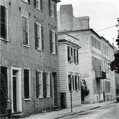 43 Tradd Street (Jonathan Badger Tenement)