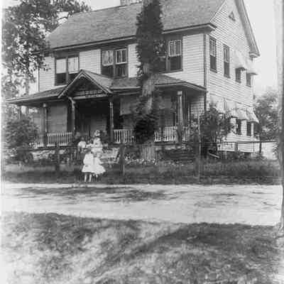 Pine Cottage, Summerville
