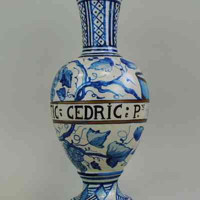 Apothecary Vessel, "Sy: Cdrti t Cedric e P.v."
