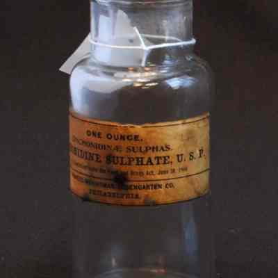 Cinchonidine Sulphate Bottle