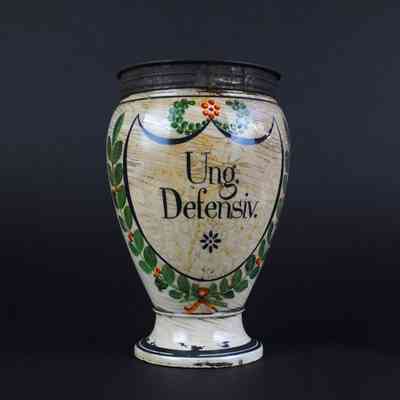 Apothecary Jar, "Ung. Defensiv."