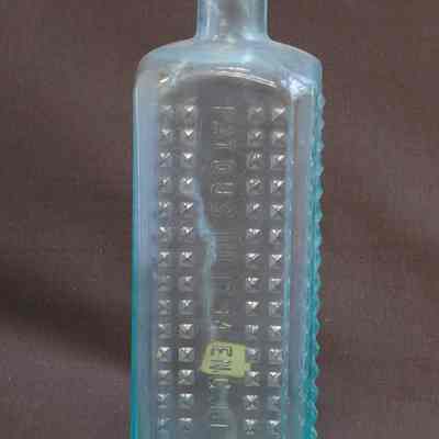 Vapo-Cresolene Bottle