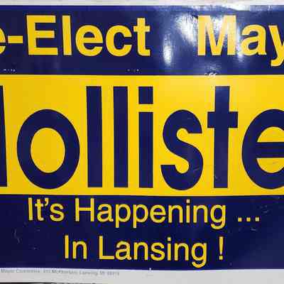 Mayor Hollister Reelection Yard Sign