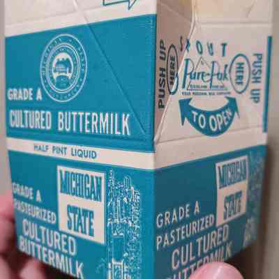 Michigan State Cultured Buttermilk Half Pint Carton