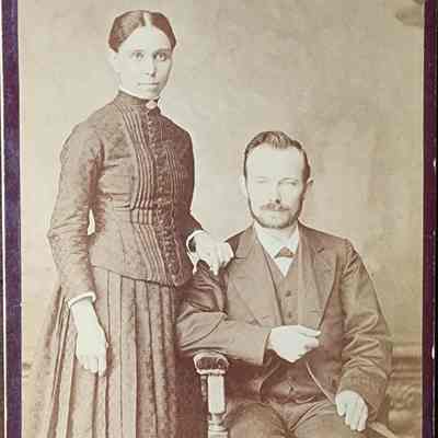 Portrait of a Couple Cabinet Card by Cassey & Whitney