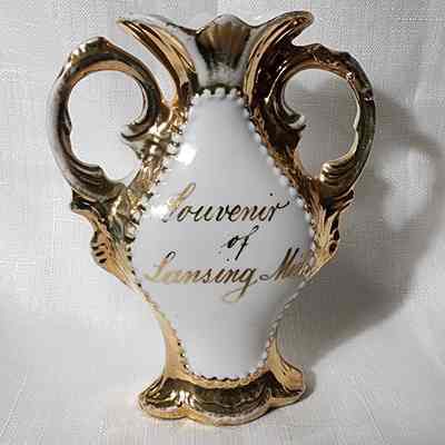 Lansing, Mich., Porcelain Souvenir Vase
