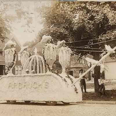 Arbaugh's Parade Float RPPC