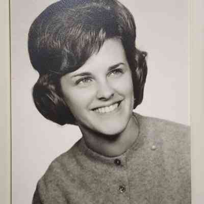 Portrait of a Woman Photo by LeClear