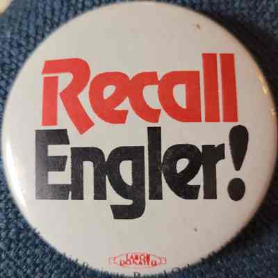 Recall Engler! Button