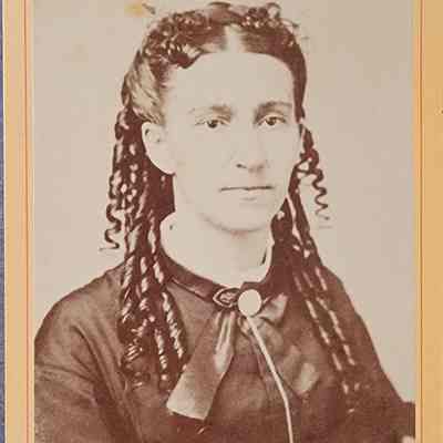 Mrs. Davis CDV by Hall