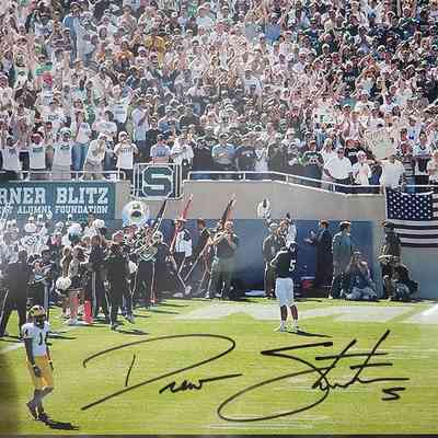 Drew Stanton Signed Photograph with Spartan Marching Band