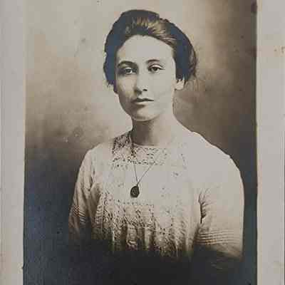 Lura Schmidt RPPC by Newman