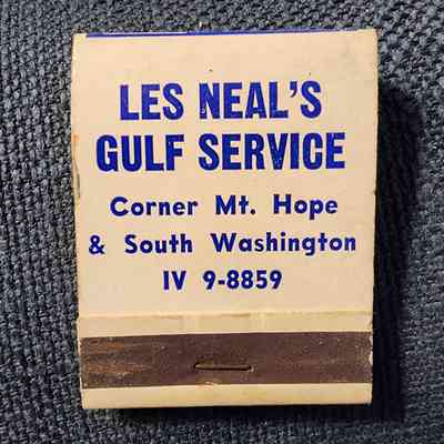 Les Neal's Gulf Service, Lansing, Matchbook