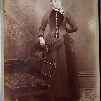 Mrs. Nusseler Cabinet Card by Heath