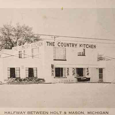 The Country Kitchen, Halfway Between Holt & Mason, Michigan, Postcard