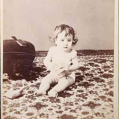 Portrait of a Child Cabinet Card by Metropolitan Art Gallery, Dan W. Smith
