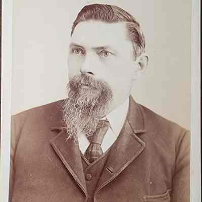 Portrait of a Man Cabinet Card by Cheney & Lawson