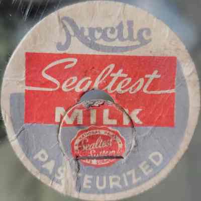 Arctic Sealtest Milk Cap