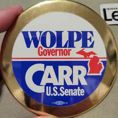 Wolpe-Carr Coattail Button