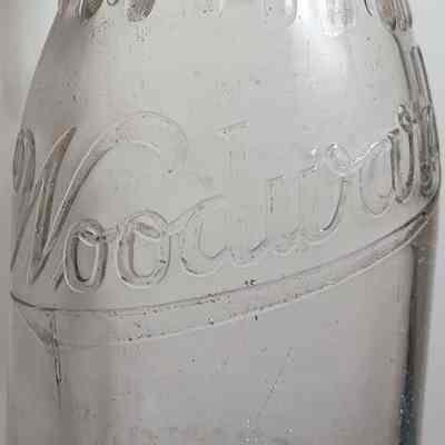 Woodward Embossed Quart Ridge-Neck Bottle