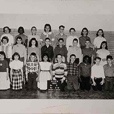 Allen School, Sixth Grade, 1961, RPPC by Shaver & Gorton