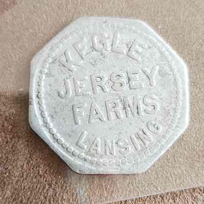 Kegle Jersey Farms 1 Quart Trade Token