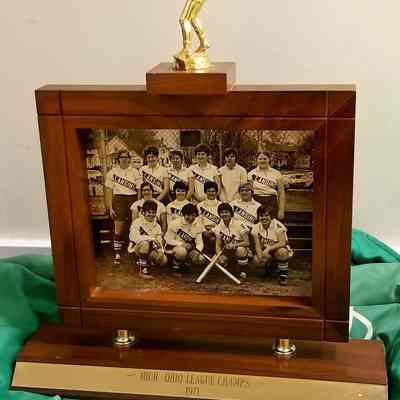 Lansing Laurels 1971 League Champs Trophy