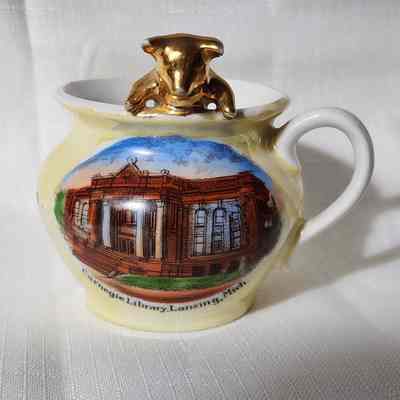 Carnegie Library, Lansing, Porcelain Souvenir Pig Cup