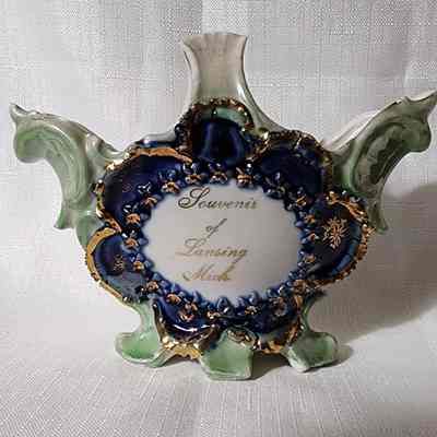 Lansing, Mich., Porcelain Souvenir Basket