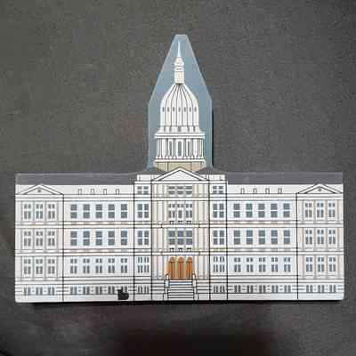 Michigan State Capitol Wood Cutout Cat's Meow