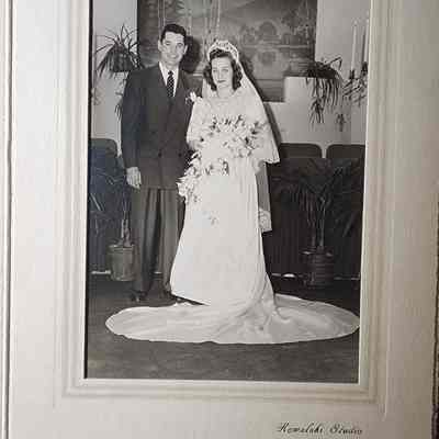 Portrait of a Couple Photo by Kowalski