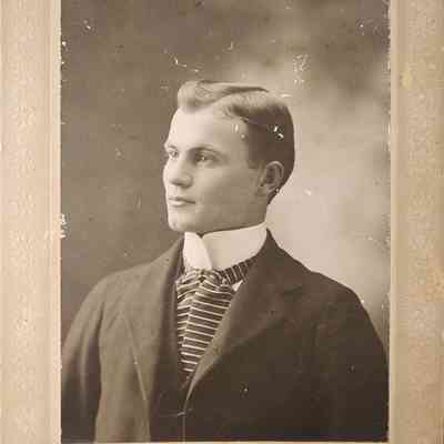 Elmer Lundburg Card Photo by Ellison