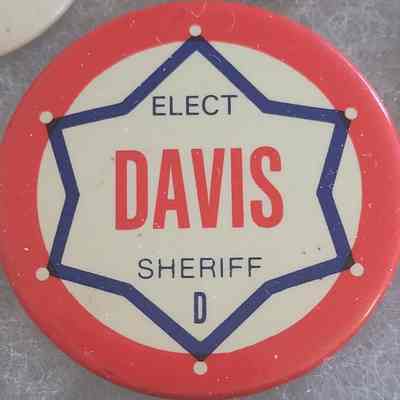 Davis Sheriff Button