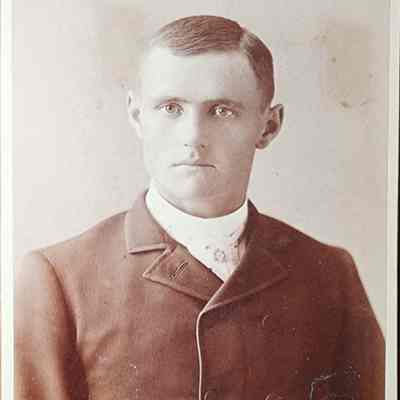 Harry Thurstell MAC Cabinet Card by Cassey & Co.