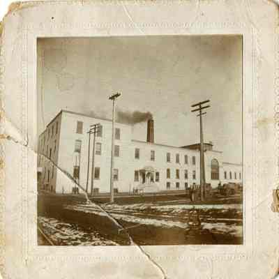 Lansing Condensed Milk Co. Card Photo by Barker