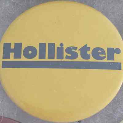 Hollister Button
