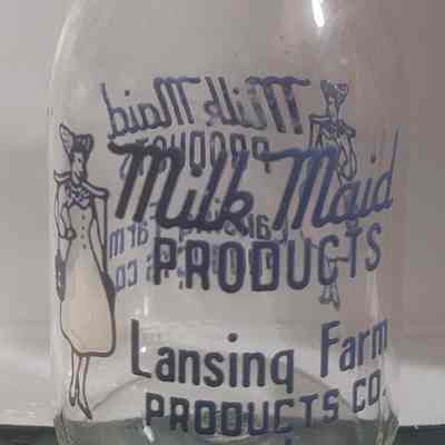 Lansing Farm Products Co. Milk Maid Pyro Pint Bottle