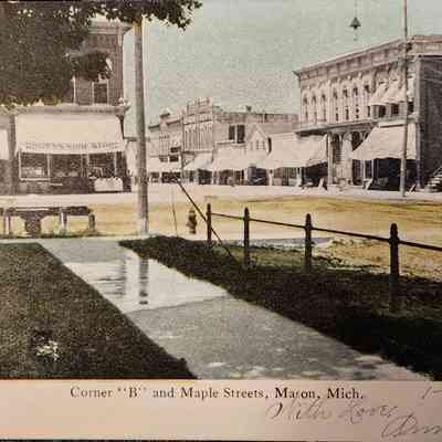 Corner "B" and Maple Streets, Mason, Mich., Postcard