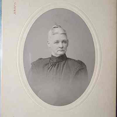 Mrs. Faseit Card Photo by LeClear