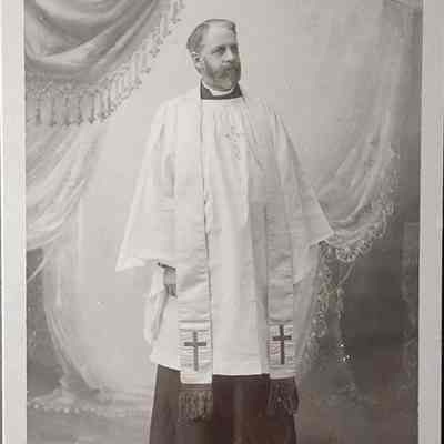 Rev. W.H. Osbourne, St. Paul's Church, Cabinet Card by LeClear